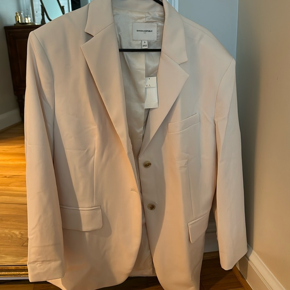 Oversized cream Banana Republic blazer NWT